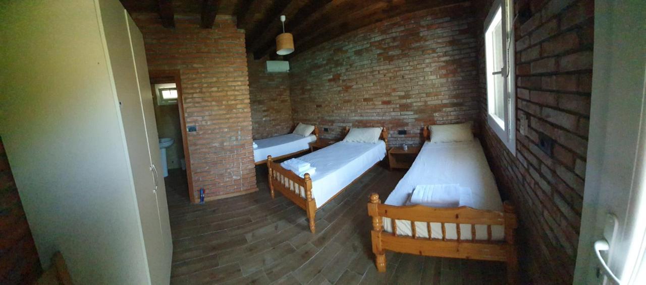 Borealis Guest House Koman المظهر الخارجي الصورة